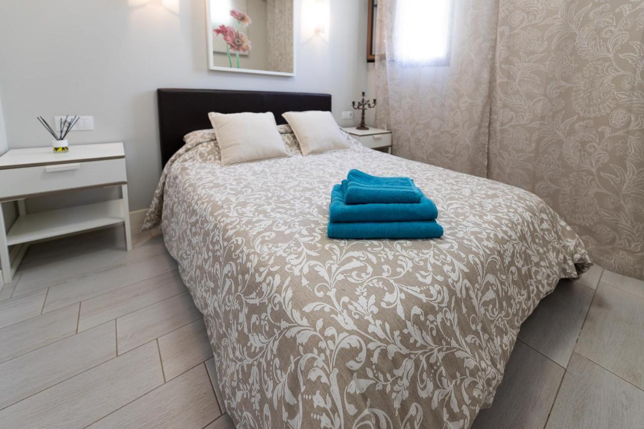 Beautiful Duplex In 3 Minutes Walking To The Beach In Playa De Las Americas Екстер'єр фото